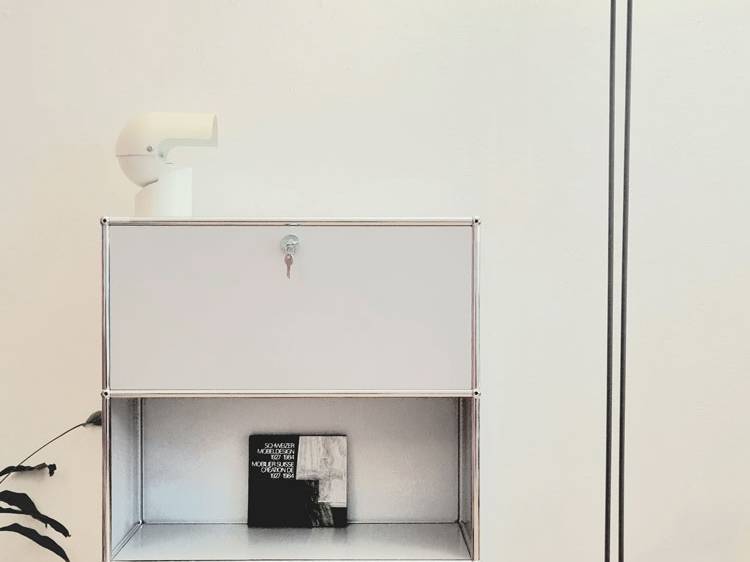 usm-gris- rangement galerie odile vevey