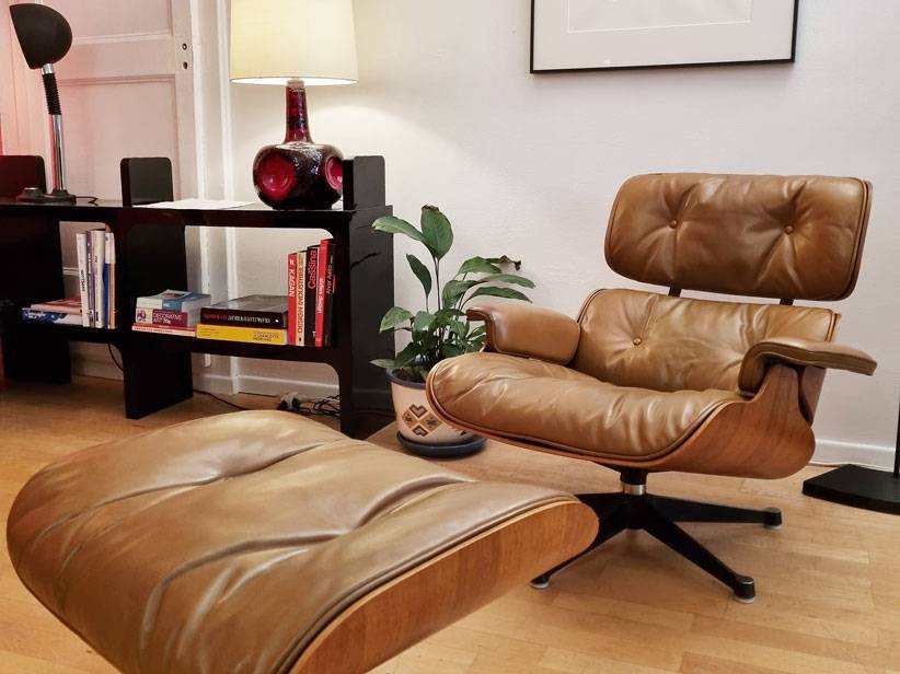lounge-et-ottoman-cognac-eames galerie odile vevey