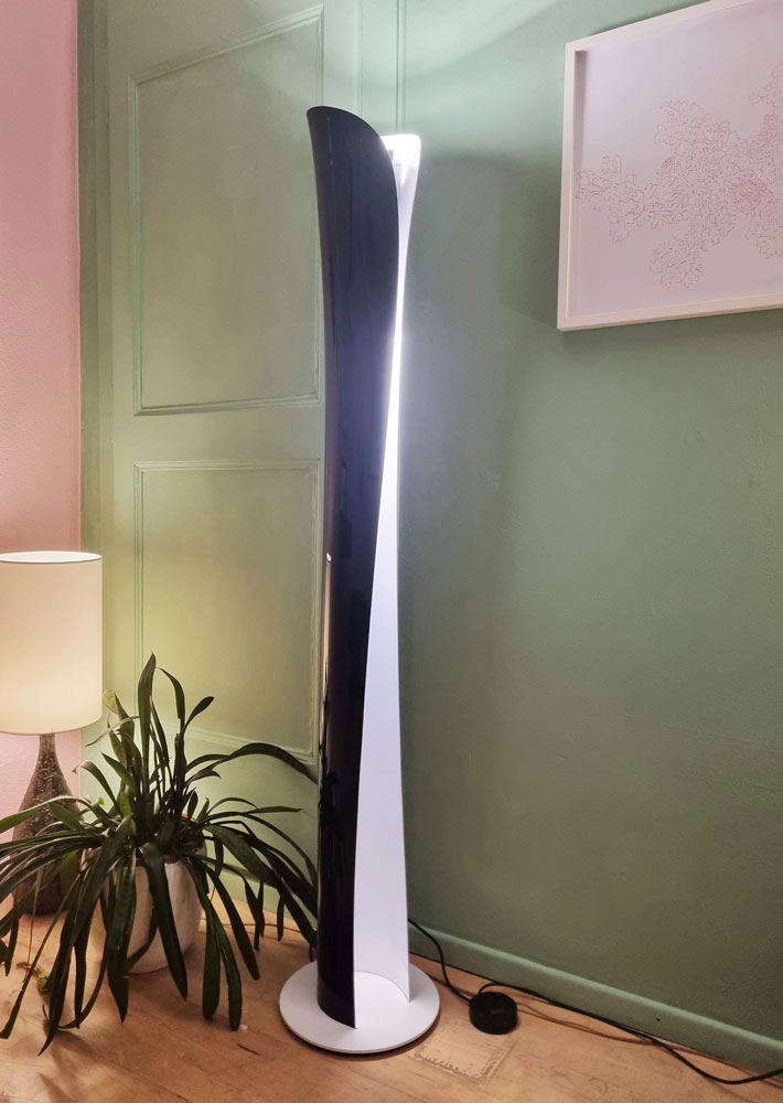 lampadaire-cadmo-artemide galerie odile vevey